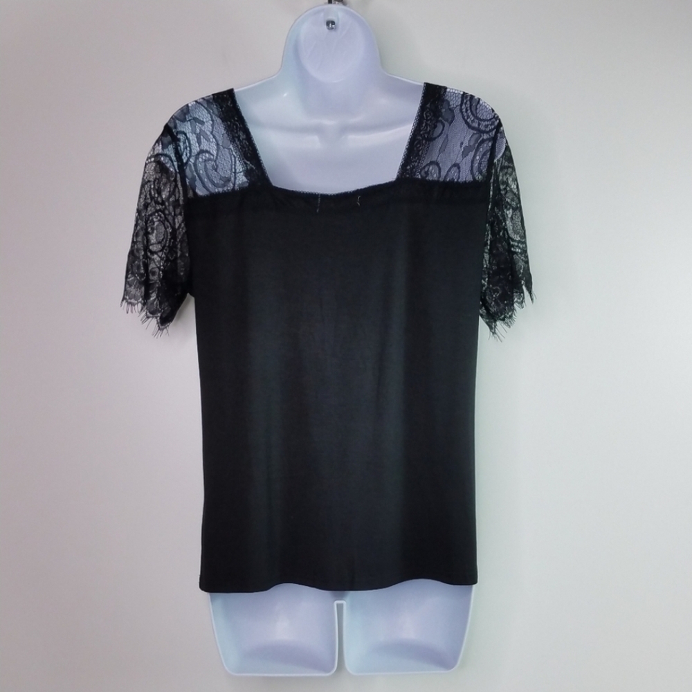Black Lace Short Sleeve V-neck Tee - Picture 8 of 8